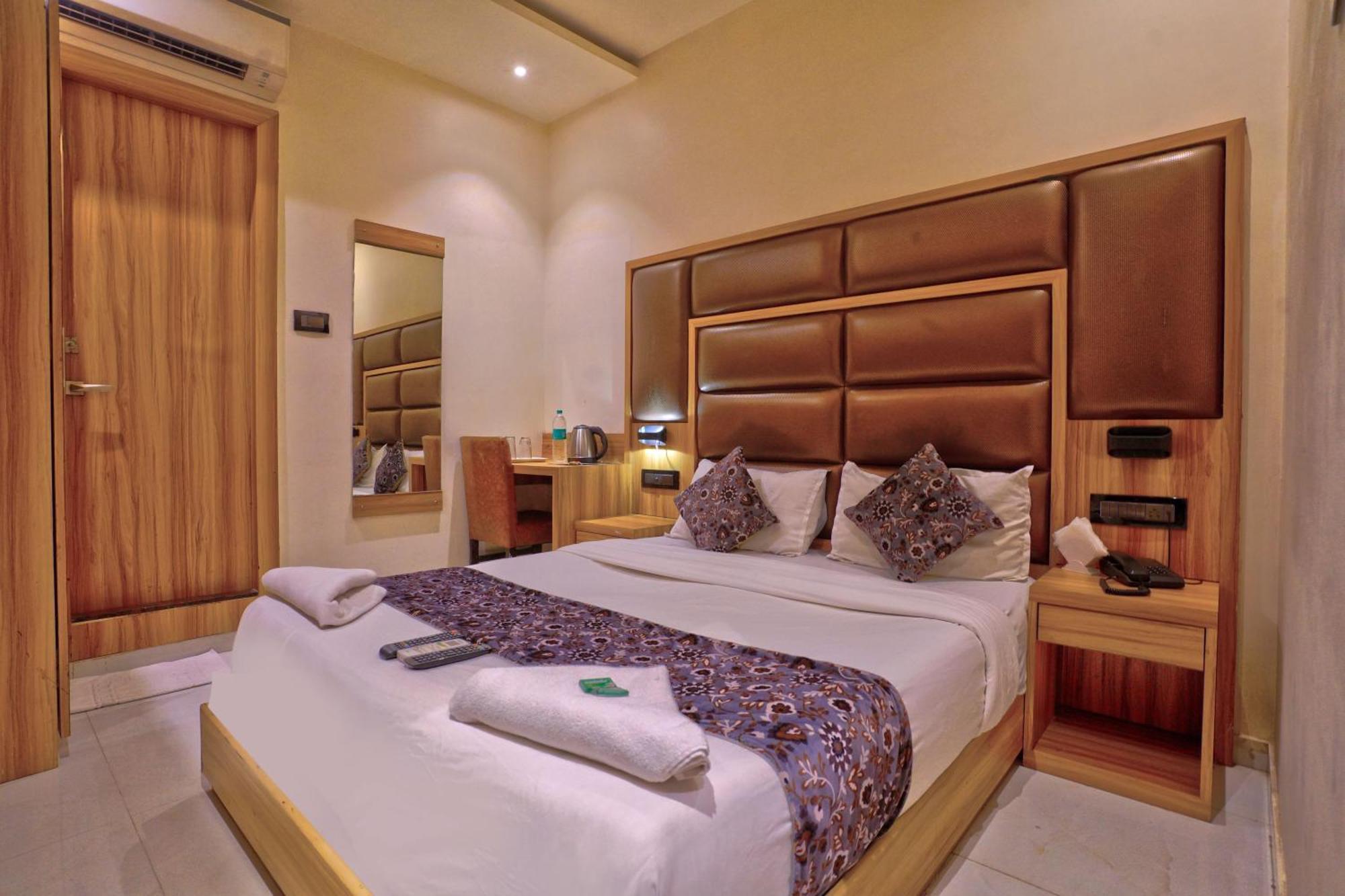 Meriton Buisness Hotel Mumbai International Airport T-2 — Foto 3
